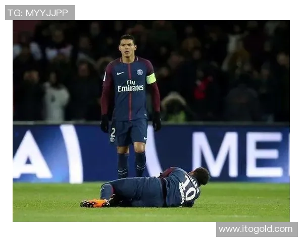 内马尔本赛季第五次受伤巴黎欧冠之路面临严峻挑战 内马尔本赛季第五次受伤巴黎欧冠之路面临严峻挑战