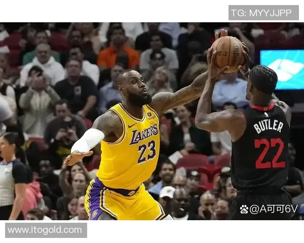 湖人对决热火精彩比赛录像回顾分析与精彩瞬间集锦